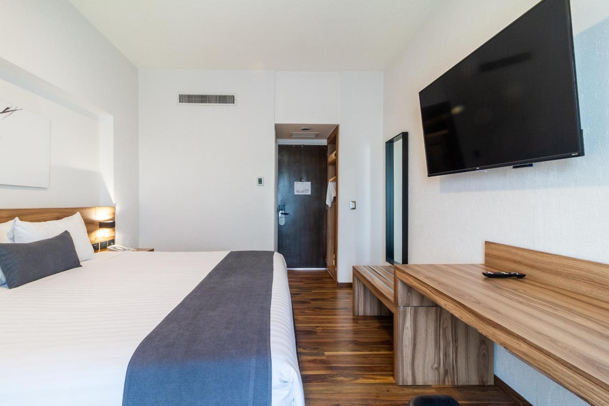 Meson Ejecutivo Guadalajara Minerva - Av Mexico Hotell Eksteriør bilde